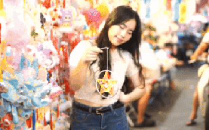 Phố lồng đèn TP HCM rộn ràng trước rằm Trung thu