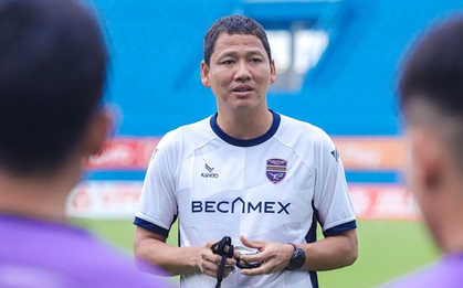 Thực hư chuyện CLB Becamex TP.HCM chậm lương, cầu thủ giả đau để trốn thi đấu