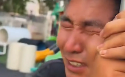 Phát hiện "đối tượng lạ" đứng nửa ngày ngoài cổng trường, cô giáo tò mò chạy ra xem rồi chạy vội vào, bối rối không biết nói sao!