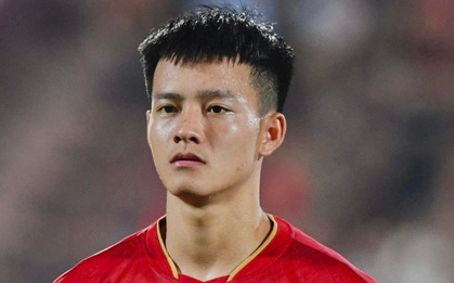 Hot boy miền Tây Nguyễn Thanh Nhàn: Visual đỉnh nhất U23 Việt Nam, 22 tuổi đã lên chức bố