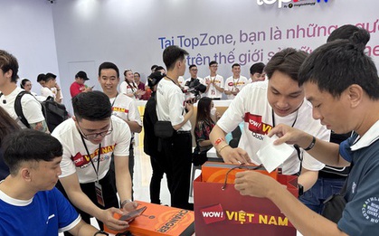 Thu nhập 4.700 USD/năm, người Việt chơi lớn chi 1.500 USD mua iPhone 17