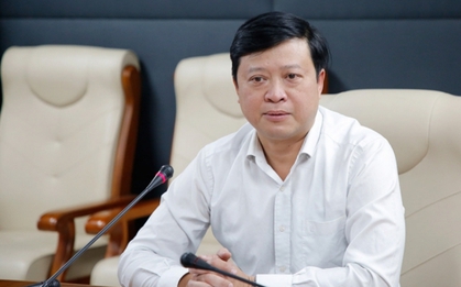 Vụ học sinh giật tóc, xô ngã cô giáo: Cần can thiệp tâm lý thay vì trừng phạt