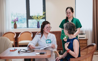 Đưa cha mẹ đi học: Mô hình bán trú “chống cô đơn” tuổi già