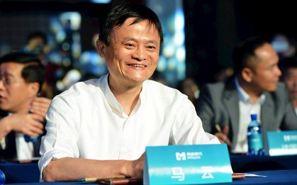 Jack Ma ‘lột xác’ hậu ở ẩn: Ngừng ồn ào, âm thầm đeo thẻ nhân viên nhưng vẫn chi 53 tỷ USD để chuyển đế chế TMĐT thành tập đoàn AI