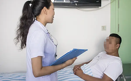 Người đàn ông tổn thương gan vì ăn rau này thường xuyên