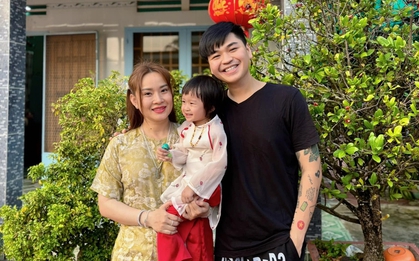 Vợ hơn 8 tuổi, lỡ 1 lần đò, có 2 con riêng của nam ca sĩ Việt lo sợ 1 điều