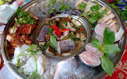 Những đặc sản Việt Nam "thách thức khứu giác": Khách Tây vừa ngửi đã e sợ, người bản địa lại coi là cực phẩm