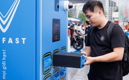 Công ty của tỷ phú Phạm Nhật Vượng triển khai mô hình nhượng quyền tủ đổi pin xe máy điện, vốn đầu tư 210 triệu đồng, thu hồi vốn sau 2,5 năm