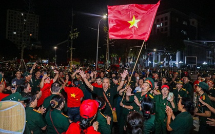 Có một sân khấu đặc biệt ở đại lễ A80