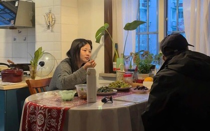 Bố chồng thấy con dâu mãi không sinh cháu liền nói nhỏ một câu, tháng sau, con dâu báo có tin vui