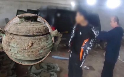 'Nghiên cứu' tiểu thuyết trộm mộ, người đàn ông đào được 20 báu vật trong mộ cổ