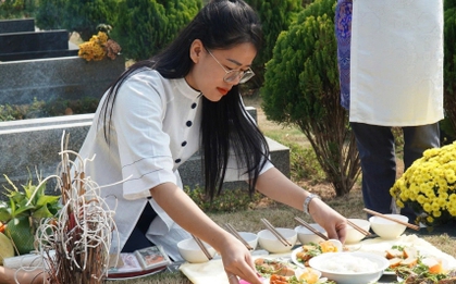 Dịch vụ cúng online tiền triệu đắt khách mùa Vu lan