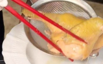 Khách ăn nửa con gà hết 7 triệu đồng: Phía nhà hàng giải thích