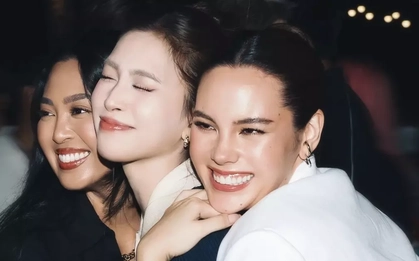 Tiểu Vy chung khung hình với Hoa hậu Hoàn vũ Catriona Gray