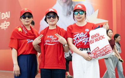 Người Hải Phòng nói gì khi được đưa đón miễn phí đi Triển lãm A80?