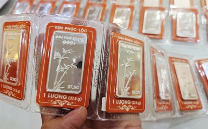 Nhiều người đang lo sốt vó vì "đu đỉnh" một kim loại quý không kém vàng