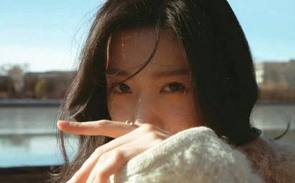 Đàn bà khôn ngoan chọn trưởng thành trong tĩnh lặng: 4 điều cần âm thầm từ bỏ để đời sang trang mới