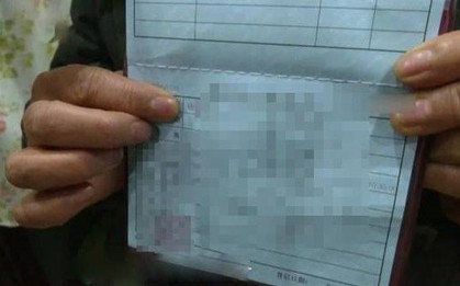 Đi làm lại hộ khẩu, vợ phát hiện ra bí mật động trời của chồng