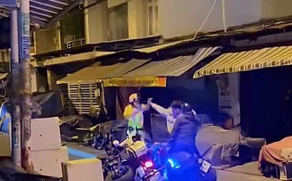 Xôn xao clip 2 người giằng co với CSGT: Vụ việc xảy ra ở phường Bảy Hiền, TP HCM