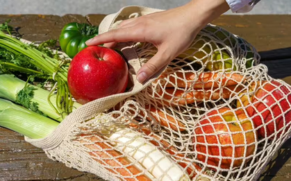 Bất ngờ phát hiện 5 thực phẩm quen thuộc chứa vi nhựa