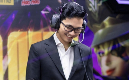 Titan - cựu HLV của Saigon Phantom (SGP) thừa nhận yêu nam giới khi đang có vợ là ai?