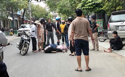 Bắt giữ nghi phạm đâm trọng thương bạn của mẹ