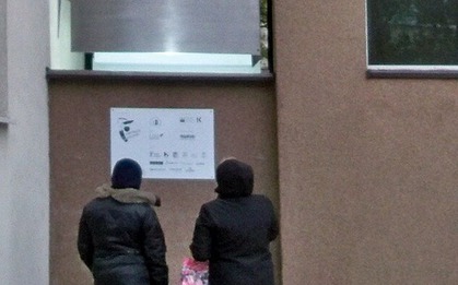 Cận cảnh căn nhà "mỏng nhất thế giới", ngồi bên trong không thể duỗi chân