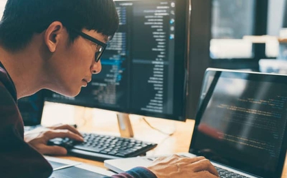 Ghét họp, ngại xã giao vẫn kiếm trăm nghìn đô mỗi năm: 10 nghề "vừa giàu vừa yên tĩnh" đang được săn lùng