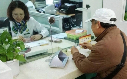 Gửi tiết kiệm 5 tỷ đồng, 6 tháng sau nhận về đúng 5 tỷ không lãi 1 đồng, ngân hàng khẳng định: “Chúng tôi không sai”