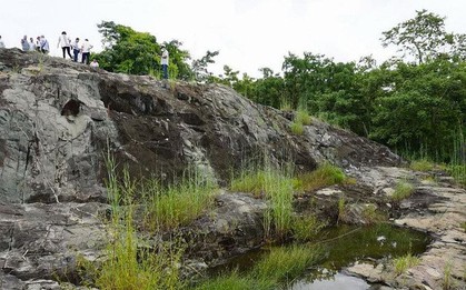 Ngọn núi ở TP.HCM cao hơn 10m: Được ví như "núi dễ leo nhất Việt Nam", xung quanh là hệ sinh thái hiếm có