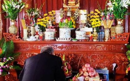 Mâm cúng mùng 1 tháng Chạp: Cần sắm gì để "đầu xuôi đuôi lọt" giai đoạn quan trọng nhất năm?