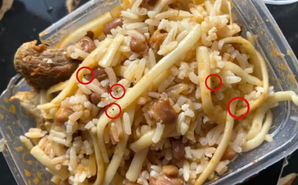 Bị cấm gặp bạn trai, cô gái 17 tuổi rắc thuốc diệt chuột vào bữa tối của bố mẹ