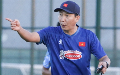 Xúc động lời HLV Kim Sang-sik dặn dò U23 Việt Nam trước trận tứ kết U23 châu Á: Đau đấy nhưng cố mà vượt qua!