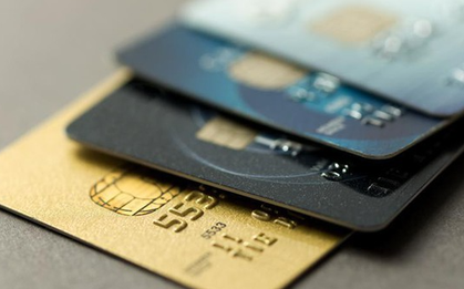 Thấy khách thanh toán đầy đủ, ngân hàng tăng hạn mức thẻ tín dụng lên 500 triệu đồng: Kết quả "mắc kẹt" hơn 850 triệu đồng nợ xấu