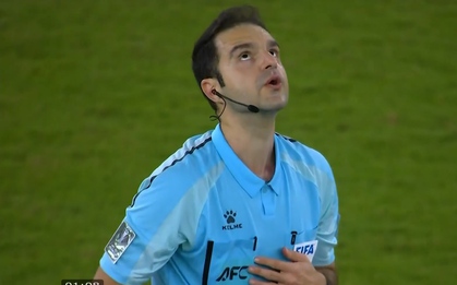 Trọng tài trận tứ kết căng não của U23 Việt Nam - U23 UAE áp lực cỡ nào, cứ nhìn ảnh này là rõ!