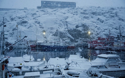 Sự thật 'trần trụi' ở vùng đất Mỹ đang nhắm đến: Chẳng phải mỏ vàng, chỉ sống nhờ tôm và tiền trợ cấp