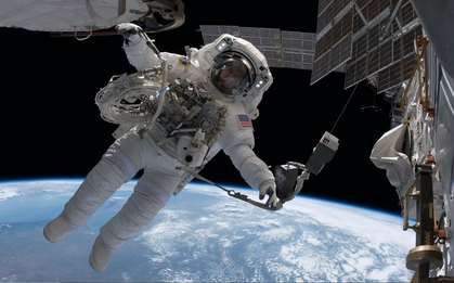 Não phi hành gia 'biến dạng' sau thời gian trên vũ trụ: Ảnh chụp hé lộ khác biệt này so với người thường