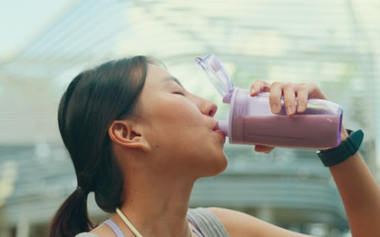 Khi nào nên uống nước tăng lực?