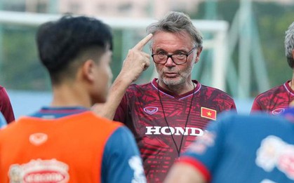 Tại sao HLV Troussier tin U23 Việt Nam sẽ "dễ thở" ở trận bán kết?