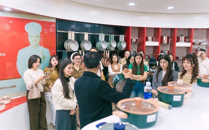 Gần 30 KOL “mục sở thị” nhà máy gia dụng Elmich, khám phá dây chuyền hiện đại hàng đầu Đông Nam Á