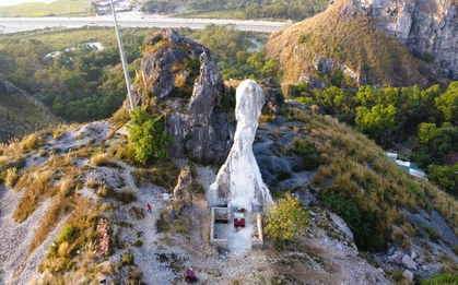 Chủ đầu tư nói về số tiền 17 tỉ đồng gia cố Hòn Vọng Phu