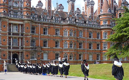 Gia đình siêu giàu chi 19 tỷ đồng "lót đường" cho con từ lớp 5: Khi bằng cấp tinh hoa vẫn là tấm vé vàng trong bão AI