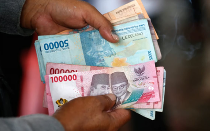 Đồng tiền của nền kinh tế lớn nhất ASEAN rơi xuống mức thấp chưa từng có trong lịch sử, chuyện gì đang xảy ra?
