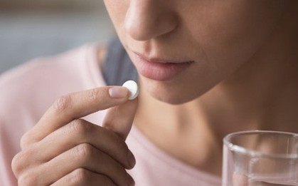 Người dùng vitamin D được cảnh báo "dừng ngay": Uống càng nhiều càng tốt có thể là một sai lầm nguy hiểm