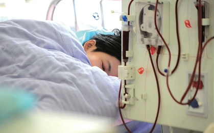 18 tuổi đã suy thận giai đoạn cuối, nữ sinh bật khóc: "Nếu có thể quay lại, tôi nhất định không quên làm 1 việc"