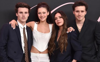 Brooklyn "phốt" David Beckham - Victoria cử 2 con trai "tấn công" mình trên MXH, Cruz đáp trả ẩn ý "đừng quên cội nguồn"