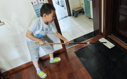 Nghiên cứu suốt 20 năm: Đứa trẻ biết làm việc nhà từ sớm thường có tương lai tài chính vững vàng nhất!