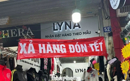 Vừa mở cửa trở lại, chợ Ninh Hiệp đã đua nhau 'xả hàng Tết'