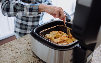Quy tắc "12cm" khi dùng nồi chiên không dầu để đảm bảo an toàn