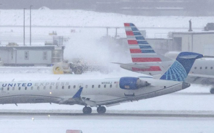 Mỹ: Hơn 15.000 chuyến bay bị gián đoạn do bão mùa Đông